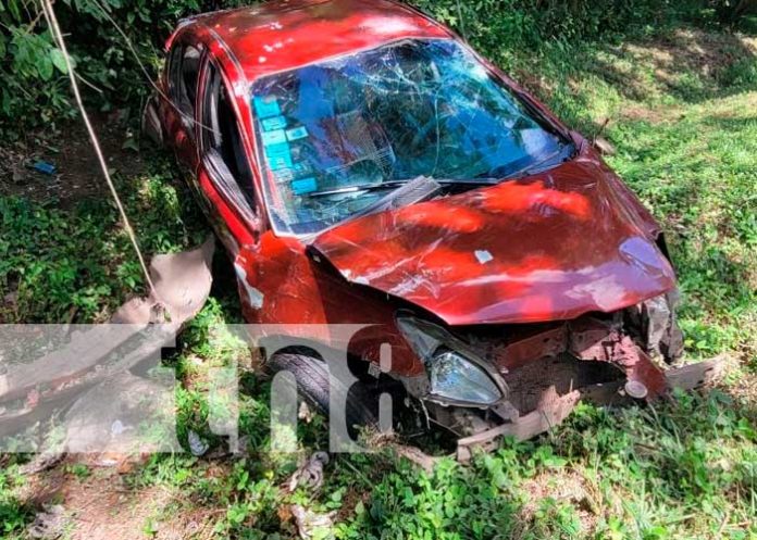 Foto: ¡Alcohol al volante! Irrespeto a las leyes de tránsito causa accidente en Granada/TN8