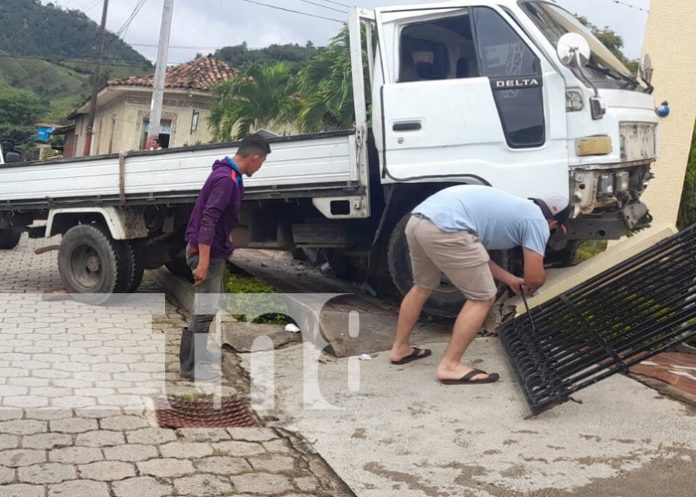 Foto: Supuesta falla mecánica provoca accidente de tránsito en San Fernando, Nueva Segovia/TN8