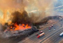 Como si fuera "película", Apocalíptico incendio en autopista de Los Ángeles