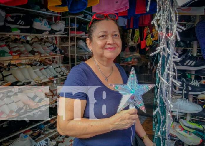 Foto: La temporada navideña se instala en el mercado de Granada/Tn8