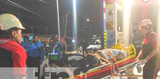 Foto: Peatón cruza la vía en presunto estado de ebriedad y es impactado por una camioneta / TN8