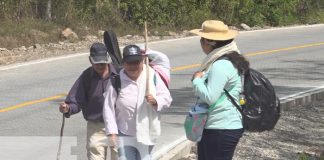 Foto: Cientos de fieles caminan hacia el Sauce para cumplir promesas al Señor de Esquipulas/TN8