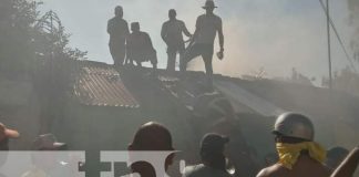 Foto: Descuido pudo ser la causa de un incendio que redujo a escombros tres viviendas en San Juan del sur/TN8