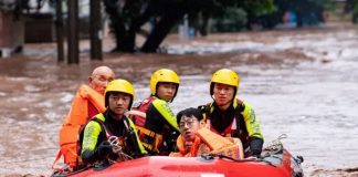 Tres muertos y 11 desaparecidos tras lluvias en China