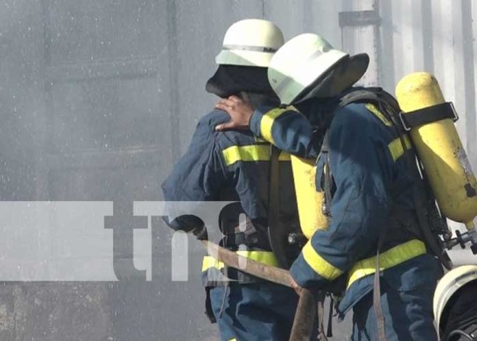 Foto: Actividades de los bomberos en honor a Tomás Borge / TN8