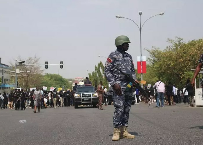 Al menos 8 muertos y 150 personas secuestradas en  Nigeria