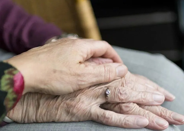 Pareja muere al mismo tiempo después de 65 años de matrimonio