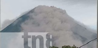 Se registra pequeña explosión en el Volcán Concepción, Isla de Ometepe