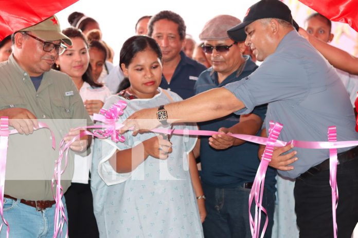 Inauguran la Casa Materna 