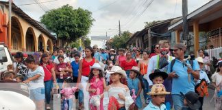 Foto: Desfile infantil marca inicio de las fiestas patronales en La Libertad, Chontales/TN8