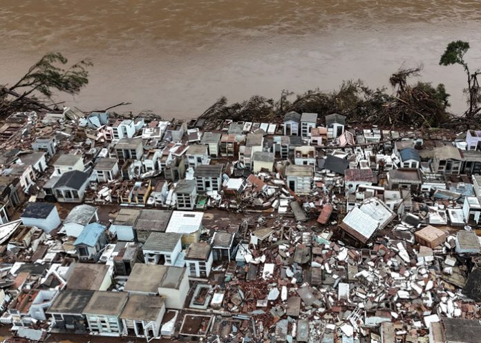 Foto:Ascienden a 127 los muertos por las inundaciones en Brasil/Cortesía