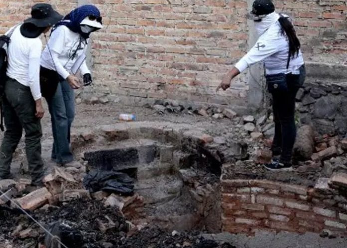 Hallan cuerpos de 11 personas asesinadas en México