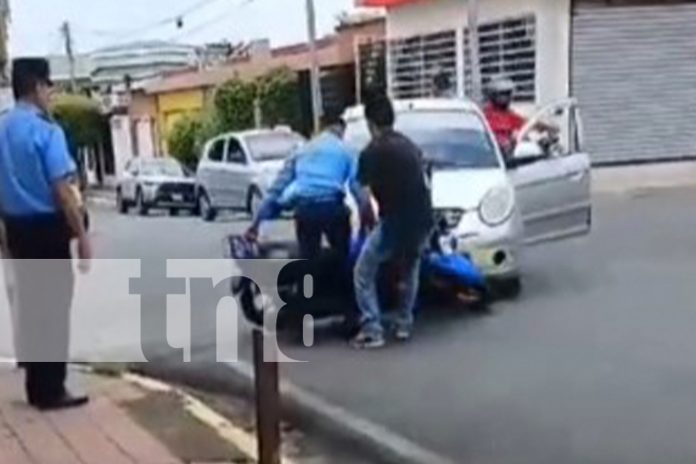 Motociclista herido tras choque provocado por violación de señal de tránsito en Chinandega