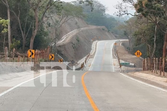 Inauguración de 7 km de carretera beneficiará a familias en Jalapa