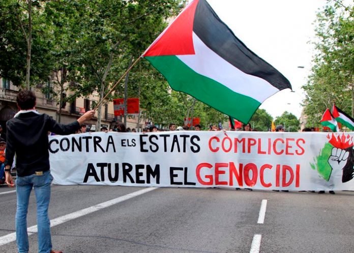 Foto: Universitarios de España claman por Gaza /cortesía