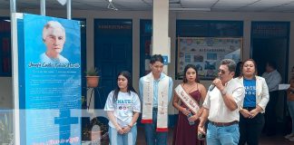 Foto: Homenaje a Josefa Toledo de Aguerrí en el 47 aniversario del Centro Tecnológico en Juigalpa/TN8