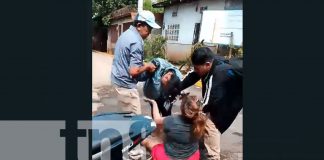 Foto: ¡Escándalo en Chinandega! Pelea por deuda entre dos mujeres termina en agresión física/TN8