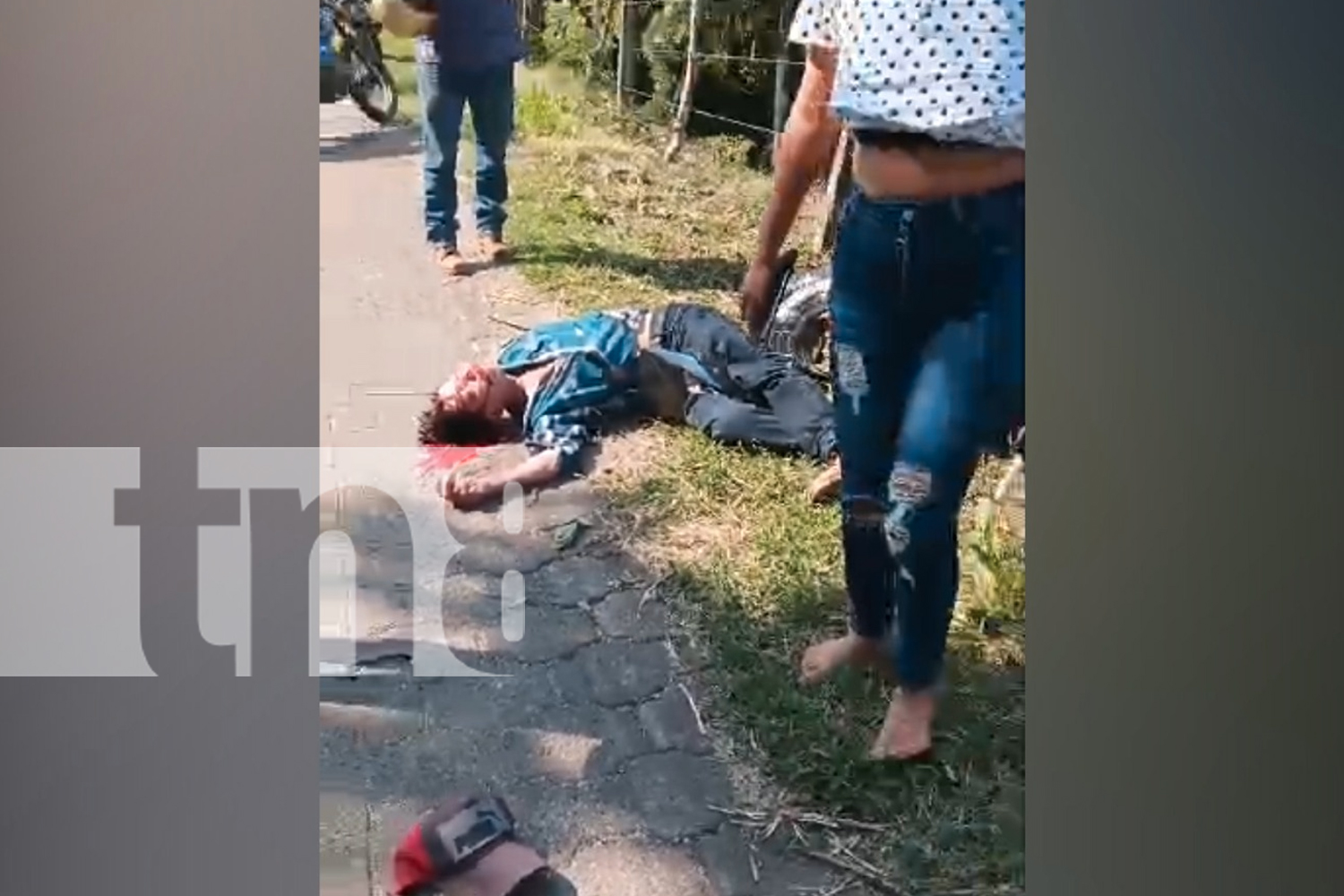 Foto: Motociclista muere al estrellarse contra un poste en la carretera Waslala, Matagalpa/TN8