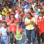 Foto: Familias contentas por la inauguración de una nueva calle en el mercado de Masaya/TN8