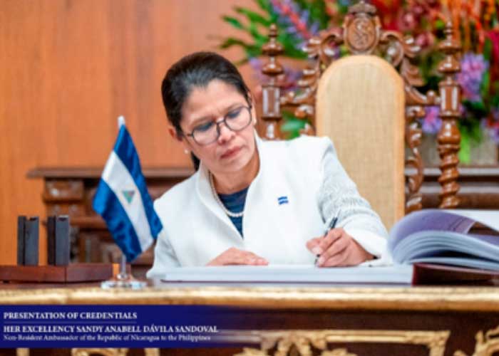 Foto: Nicaragua presenta cartas credenciales al Presidente de Filipinas / Cortesìa