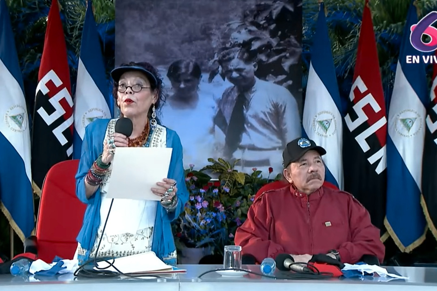 Foto: Celebración del natalicio 129 del General Sandino, en un acto presidido por el Comandante Daniel Ortega y la Vicepresidenta Rosario Murillo/Cortesía
