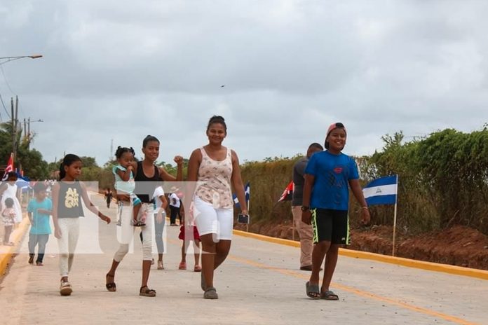 Foto: Autoridades benefician a las familias de Bilwi con nuevas calles adoquinadas/TN8