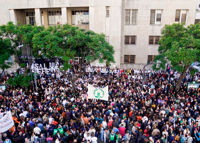 Foto: Argentina y su acuerdo con universidades /cortesía