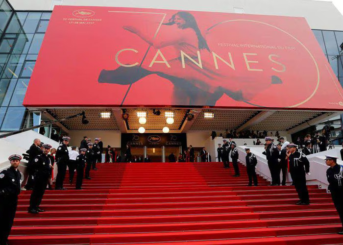 Festival de Cannes acogió la llama de los Juegos Olímpicos