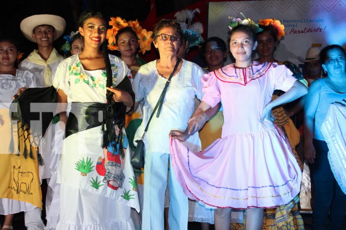 Foto: Talento y arte creativo durante festival de trajes Folklóricos en Madriz/TN8