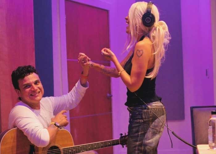 Foto: Sorpresa musical: Karol G y Silvestre Dangond preparan un vallenato juntos / Cortesía