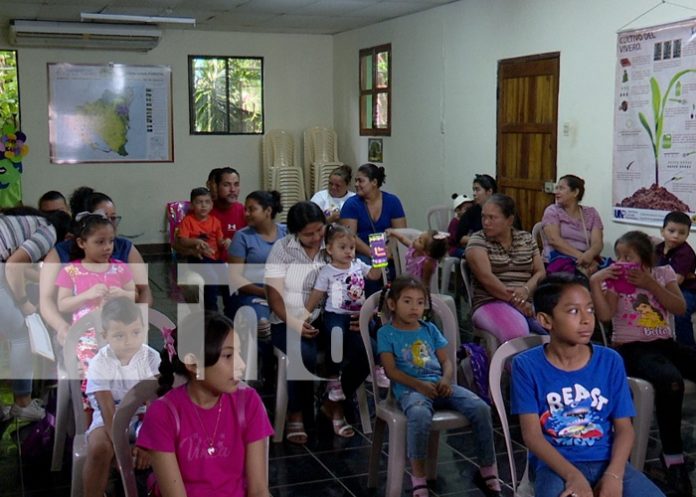 Foto:Más educadores ambientales: Niños aprenden la importancia del cuidado de los recursos forestales/Cortesía