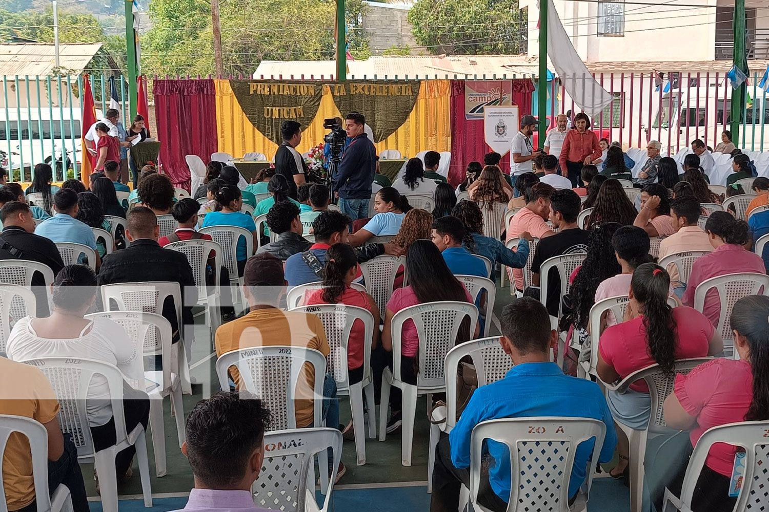 Reconocimiento a estudiantes de la UNICAM en El Jícaro