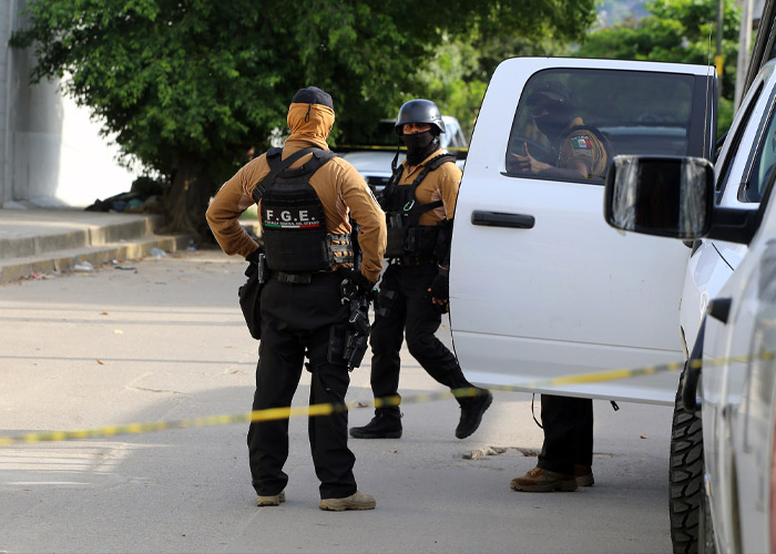 Hallan cuerpos de 11 personas asesinadas en México