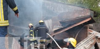 Foto: Vecinos se unen para sofocar incendio en barrio Tamanes, en Juigalpa/TN8