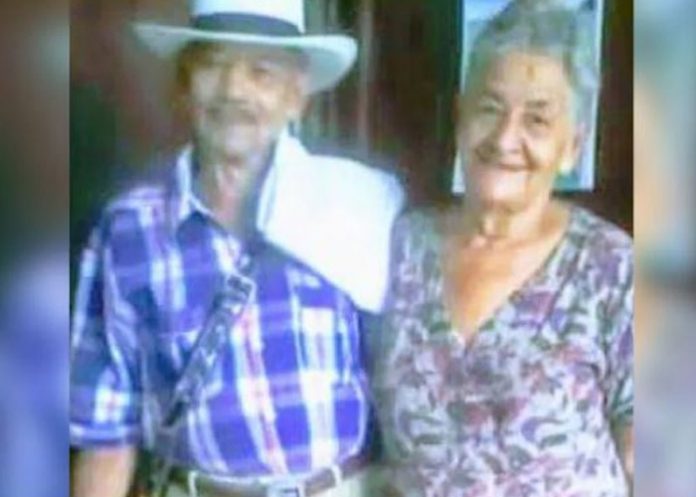 Pareja muere al mismo tiempo después de 65 años de matrimonio