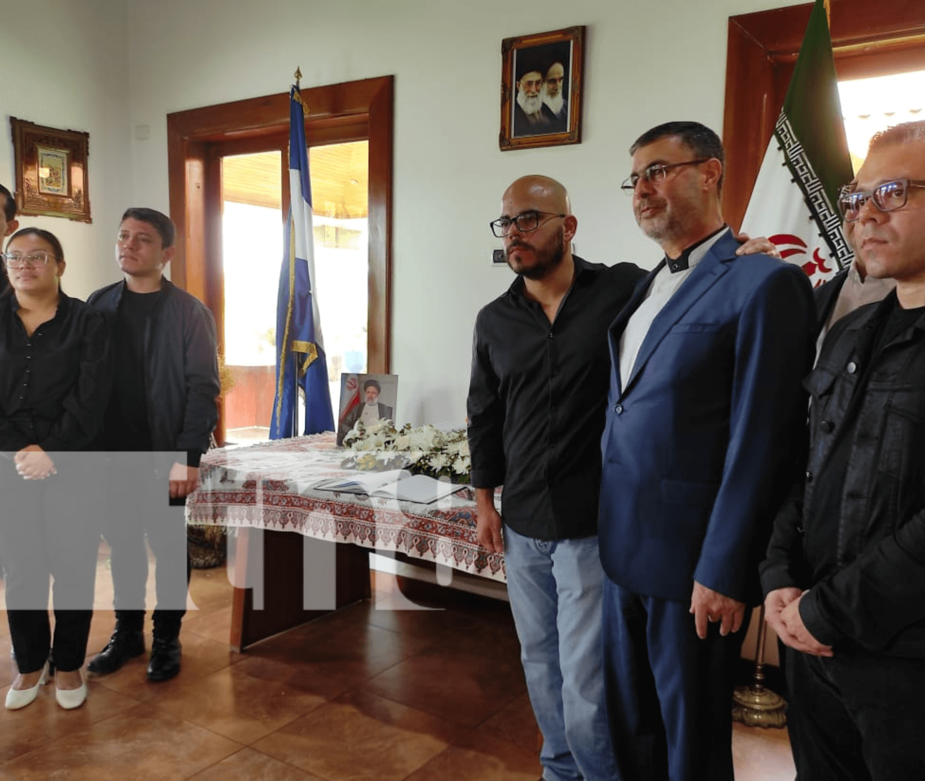 Foto: Firma de condolencias en Nicaragua por la muerte del presidente de Irán, Ebrahim Raisi / TN8