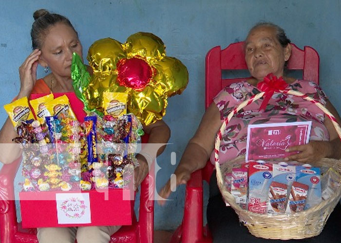 Foto: Premios a las madres con Crónica TN8 