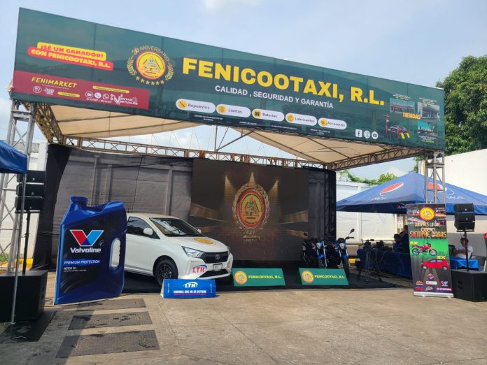 Foto: Fenicootaxi de aniversario