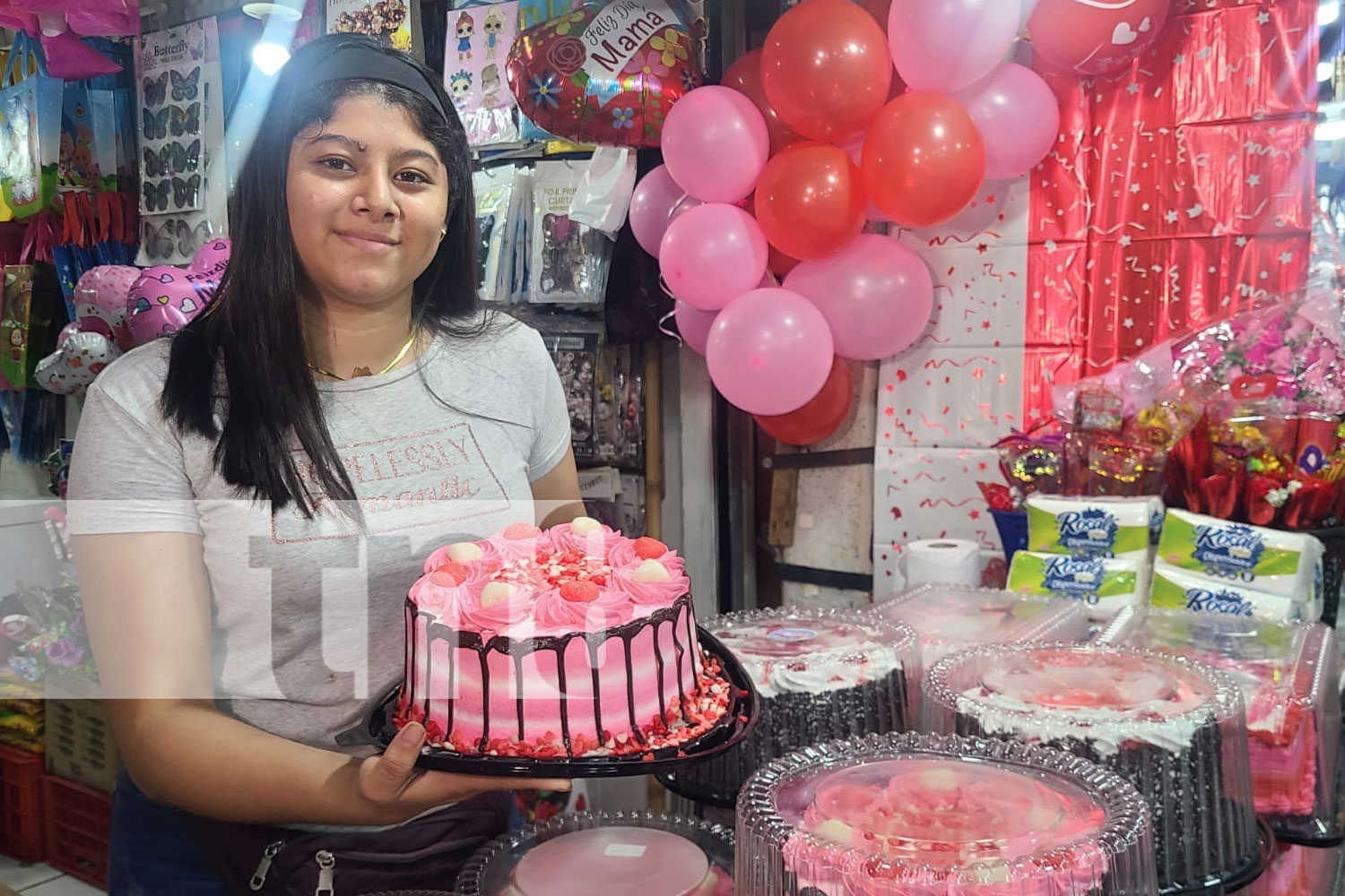 Foto: Dinamismo en mercados de Nicaragua por el Día de las Madres / TN8