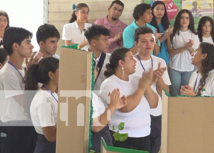 Foto: Feria de innovación científico desde un colegio en Estelí / TN8