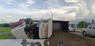 Foto: Accidente de tránsito con góndola en Villa Sol, Managua / TN8