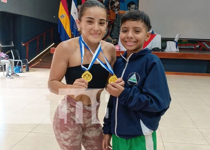 Foto: Madre campeona de MMA originaria de Carazo / TN8