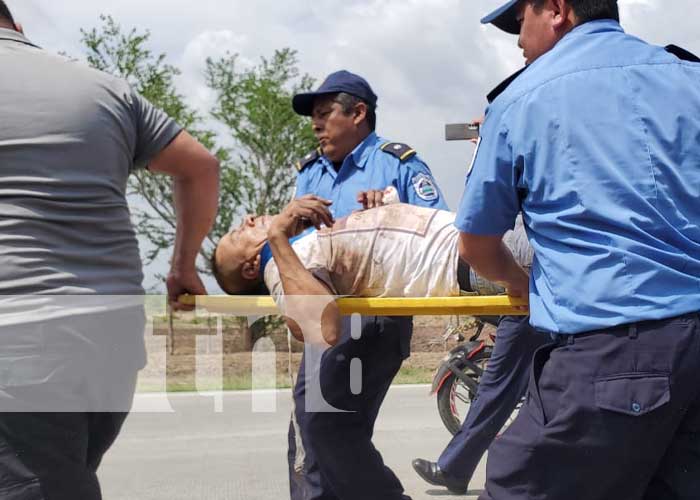 Foto: Hombre prensado tras accidente en Carretera a Malacatoya / TN8