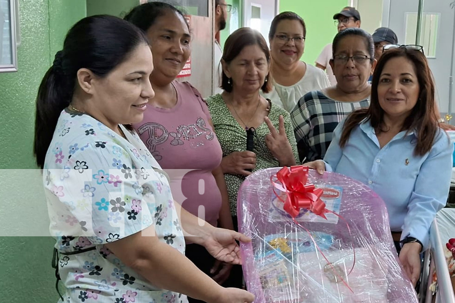 Foto: Regalo a primeras madres del 30 de mayo / TN8