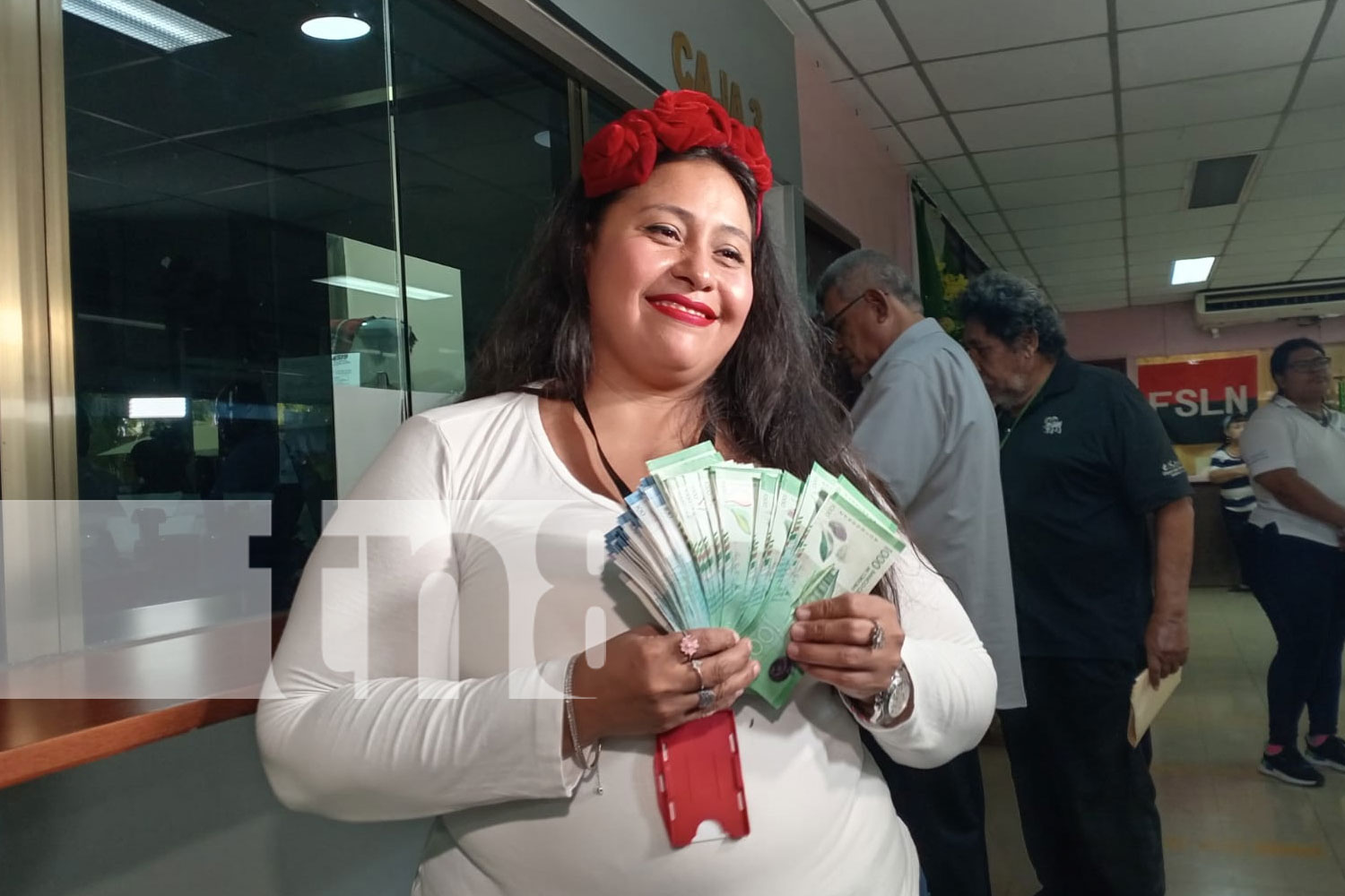 Foto: Pago adelantado de junio a trabajadores del MINSA Nicaragua / TN8