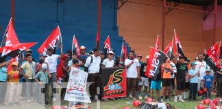 Autoridades celebran entrega de equipos deportivos a niños en el Triángulo Minero