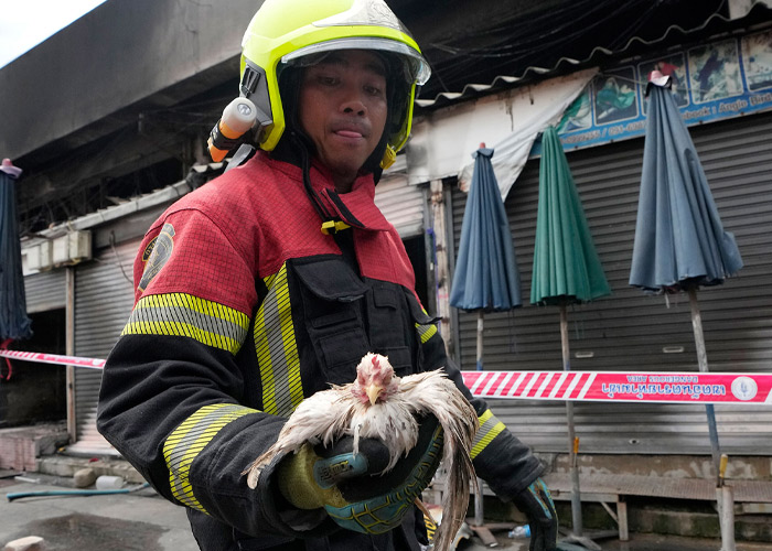 Devastador incendio de mercado en Tailandia