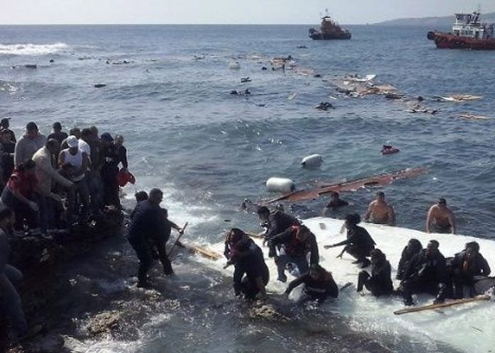 Al menos once migrantes muertos en la costa de Italia