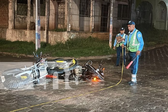 Foto: Joven resultó lesionado tras el choque entre dos motocicletas en Juigalpa, Chontales/TN8