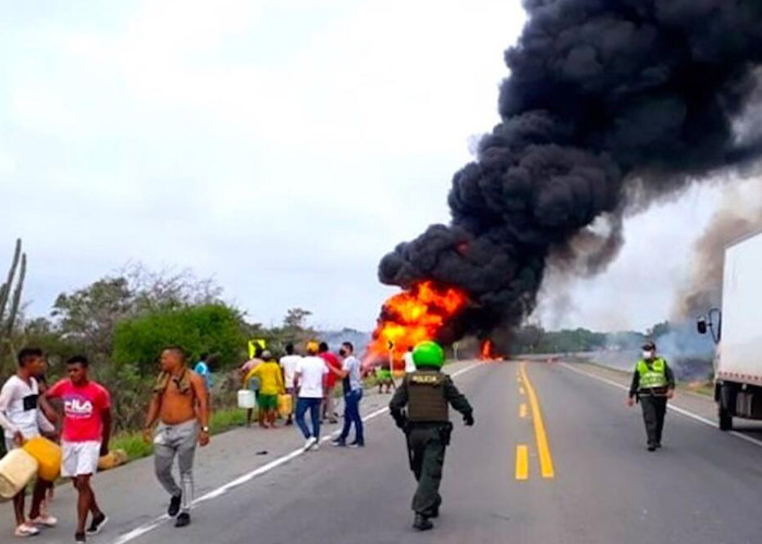 Foto: Camión de gas explota dejando varios muertos en Colombia /Cortesía